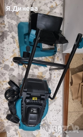 Електрическа косачка Vonroc 1300w, снимка 4 - Градинска техника - 52944904