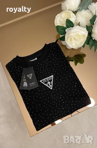 Guess дамски тениски Различни цветове , снимка 9 - Тениски - 49691558