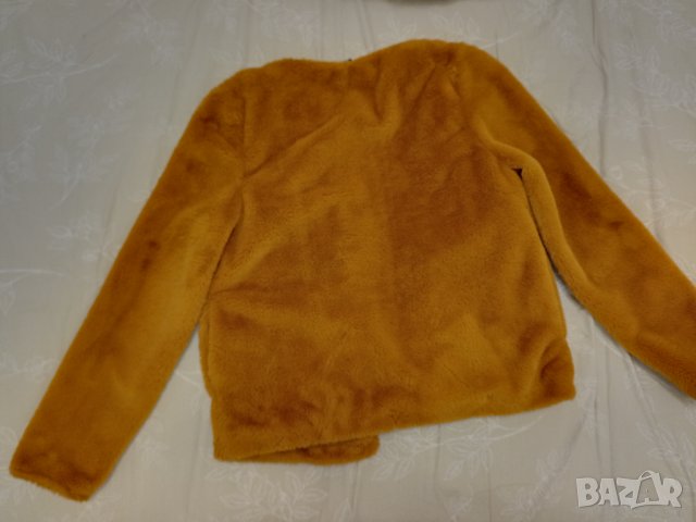 Пухкаво палтенце от H&M с подарък шалче в тон , снимка 3 - Палта, манта - 38963687