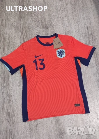 Нова футболна фланелка на Холандия M size Nike , снимка 5 - Футбол - 50576787