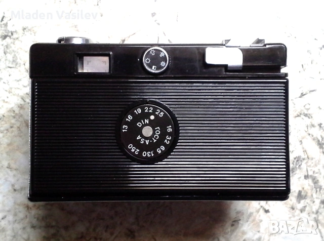 Фотоапарат Вилия + светкавица Уномат, снимка 4 - Фотоапарати - 53481157