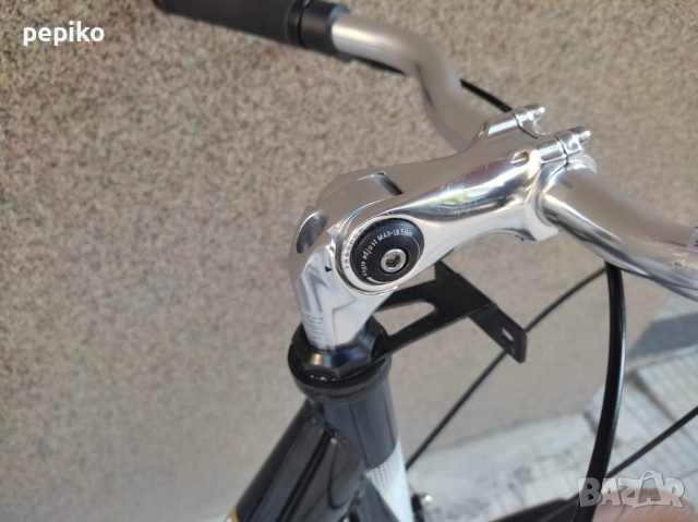 Продавам колела внос от Германия  градски велосипед CENTRAL PARK 28 цола SCHWALBE, снимка 13 - Велосипеди - 51598998