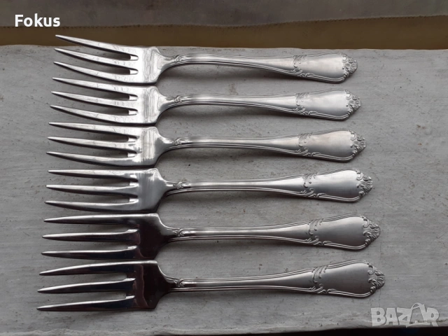 Комплект луксозни маркови посребрени вилици Guy Degrenne, снимка 2 - Антикварни и старинни предмети - 53295602