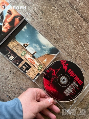 Компактдиск двоен саундтрак на сериала семейство Сопрано , снимка 4 - CD дискове - 52791546