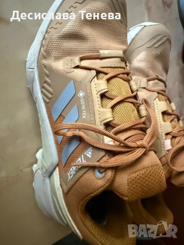 Маратонки Adidas 