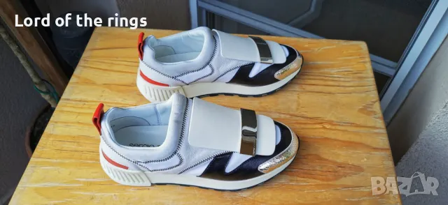 Оригинални маркови дамски сникърси SERGIO ROSSI - 34/35 номер, снимка 2 - Маратонки - 49872794