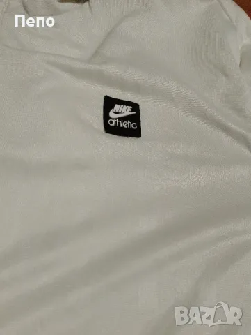 Горнище Nike , снимка 3 - Спортни дрехи, екипи - 49328663