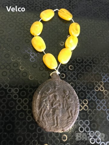 Бъгарска възрожденска икона ,амулет от пресовано копито от кон, снимка 2 - Антикварни и старинни предмети - 27739975