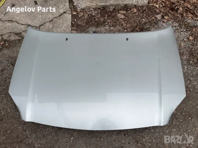 Преден капак за Toyota Avensis T25 (преди фейса)