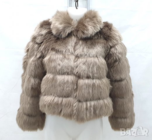 Късо дамско зимно яке с дълъг косъм в светлобежов пепеляв цвят - L