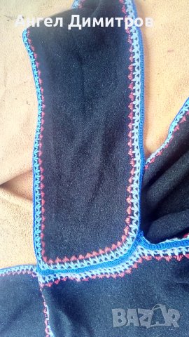 Ръчно плетено бродирано наметало с качулка , снимка 3 - Антикварни и старинни предмети - 37692796