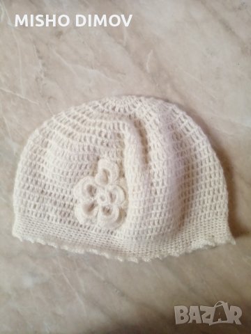 Зимни дамски шапки, снимка 5 - Шапки - 34853841