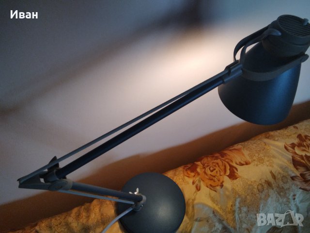 MASSIVE раздвижна настолна лампа, снимка 3 - Настолни лампи - 43777107