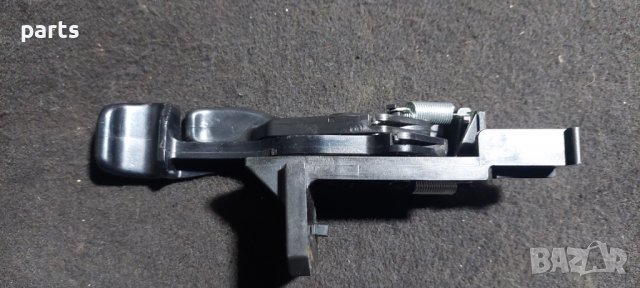 Лостчета Багажник и Врата Резервоар Лексус Ис200 - Ис300 N, снимка 4 - Части - 40087600