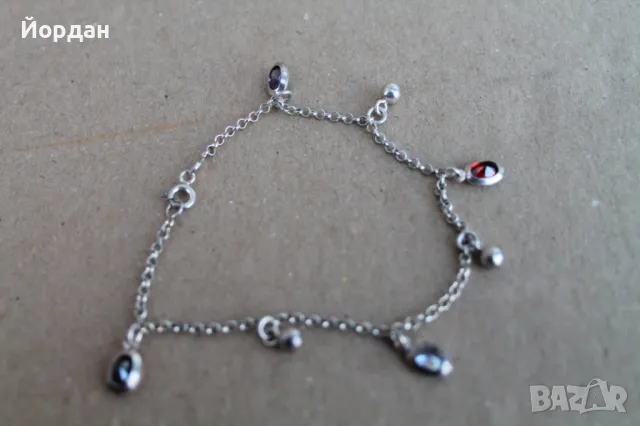 Дамска сребърна гривна 