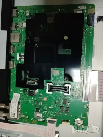 Samsung UE50AU8072 на части