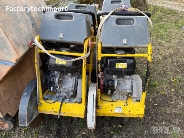 9 броя Пътно-строителни машини, снимка 9 - Индустриална техника - 52181740