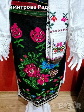 Автентична родопска носия! Състояние без забележки! , снимка 9 - Антикварни и старинни предмети - 48869832