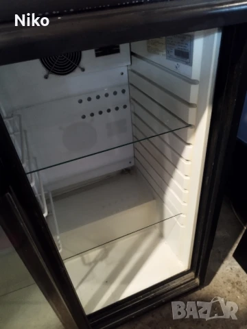 Подбарова витрина, снимка 2 - Хладилни витрини и фризери - 50924192