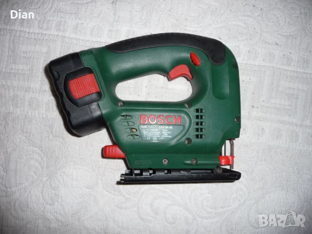 Акумулаторен прободен трион / зеге Bosch PST 14,4 V с две батерии., снимка 2 - Други инструменти - 50464649