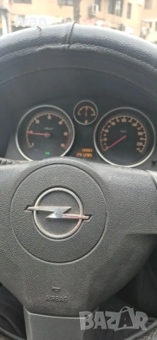 Opel Astra H 1.7 CDTI 100 кс - 6 скорости, снимка 4 - Автомобили и джипове - 53365838