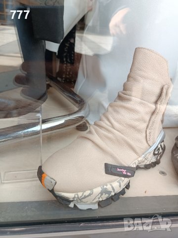 обувки , снимка 4 - Дамски ежедневни обувки - 43988490