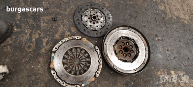 Демпферен маховик съединител Mazda 6 2.0D -121к.с.