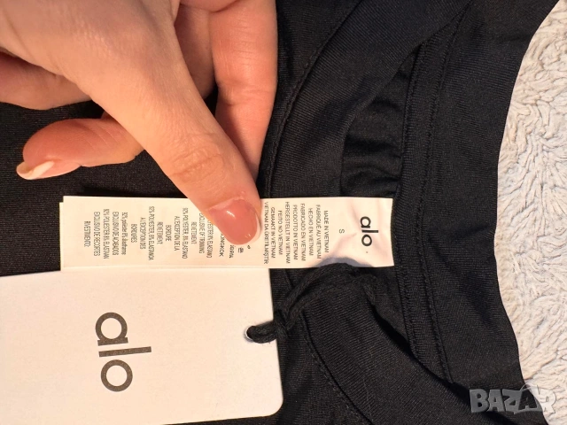 Черна Блуза Alo Yoga с дълъг ръкав, снимка 5 - Блузи с дълъг ръкав и пуловери - 53258907