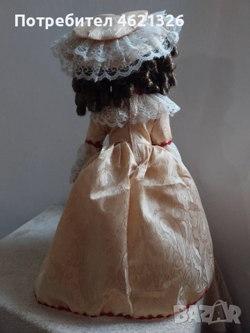 Викторианска порцеланова кукла колекционерско издание с чадър и шапка, снимка 8 - Декорация за дома - 52069123
