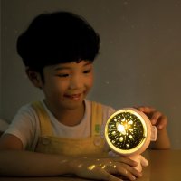 Звезден проектор Asronaut с бели звуци и натурални мелодии- АКУМУЛАТОРЕН, снимка 3 - Детски нощни лампи - 43591000