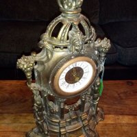 Механичен часовник, снимка 2 - Антикварни и старинни предмети - 27330793