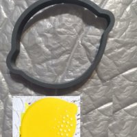 Лимон пластмасов резец форма фондан тесто бисквитки, снимка 1 - Форми - 37840688