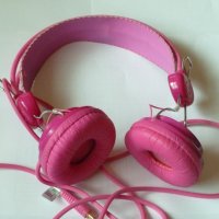 Розови слушалки, снимка 1 - Слушалки и портативни колонки - 40609559