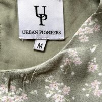 Urban Pioneers прекрасна женствена дизайнерска рокля , снимка 8 - Рокли - 43218470