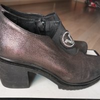 Дамски боти, снимка 1 - Дамски обувки на ток - 38064103