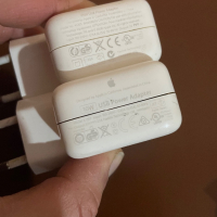 Захранващ адаптер (зарядно устройство) за Apple 10W USB, снимка 3 - Оригинални зарядни - 44846998