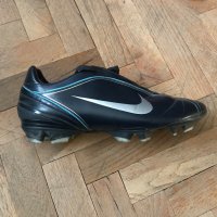 Футболни бутонки Nike mercurial , снимка 1 - Футбол - 39943100