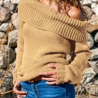 Разпродажба! Дамски ефектен пуловер в бежово, снимка 1 - Блузи с дълъг ръкав и пуловери - 39705887