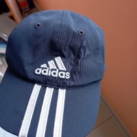 Детска шапка adidas, снимка 2 - Шапки, шалове и ръкавици - 40101645