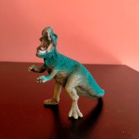 Колекционерска фигурка Schleich Dinosaurs Tyrannosaurus Rex McDonalds 2019, снимка 2 - Колекции - 40783815