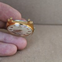 Руски СССР часовник Зим позлатен , снимка 6 - Антикварни и старинни предмети - 37605241