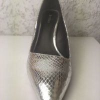 Дамски обувки на ток Reserved , снимка 2 - Дамски обувки на ток - 40800626