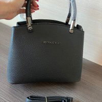 Нова Дамска чанта Michael Kors, снимка 2 - Чанти - 43573613