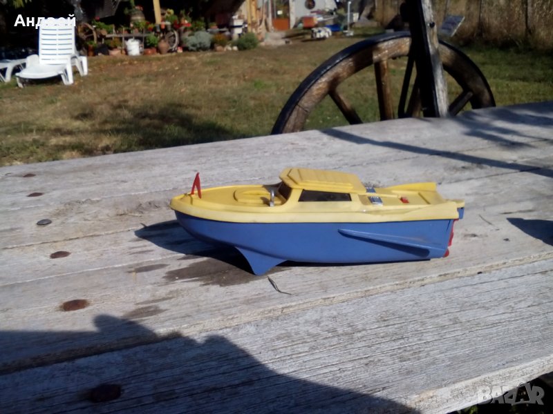 Стара играчка лодка,катер #2, снимка 1
