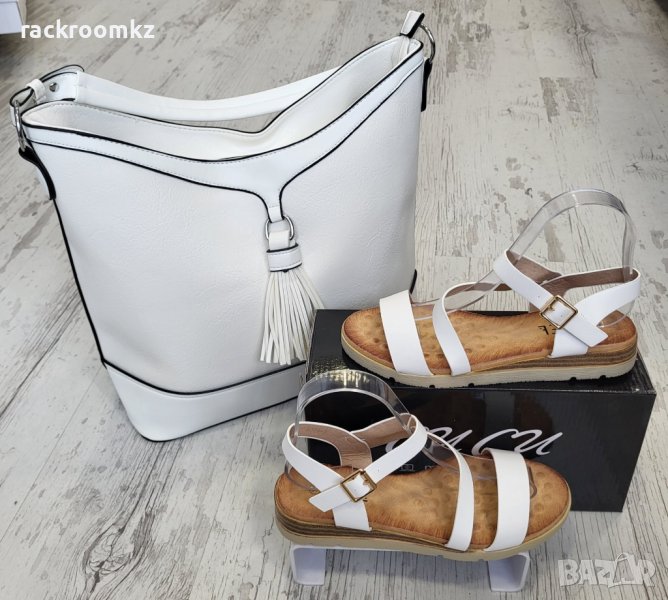 Леки и удобни дамски сандали в бял цвят, снимка 1