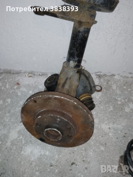 Предна дясна Главина с диск за Опел астра f 1.7tds 1996г, снимка 1