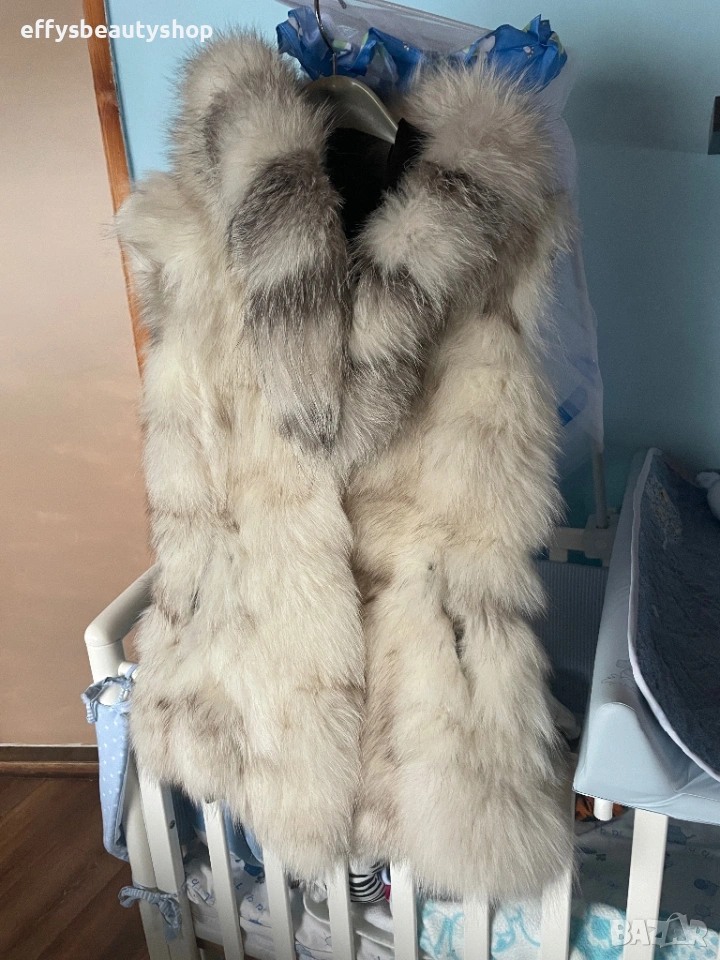 Елек от сребърна лисица с качулка, снимка 1