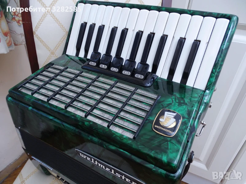 Акордеон Велтмайстер Стела 40 баса – перфектно състояние, снимка 1