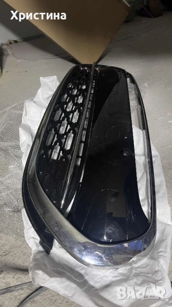Продавам предна решетка за Мини Clubman, снимка 1