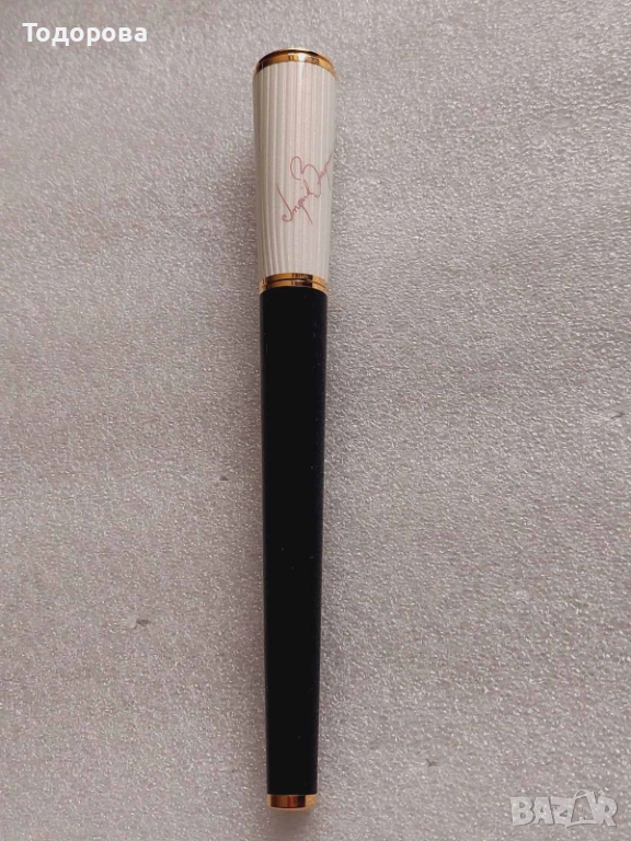 Оригинален,Автентичен,Лимитиран химикал(MONTBLANC) Ingrid Bergman.позлата,гилеше емайл, снимка 1